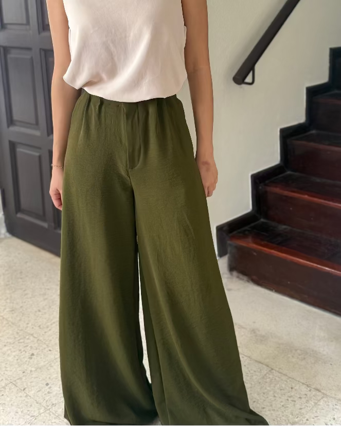 Anggun Flowy Pants