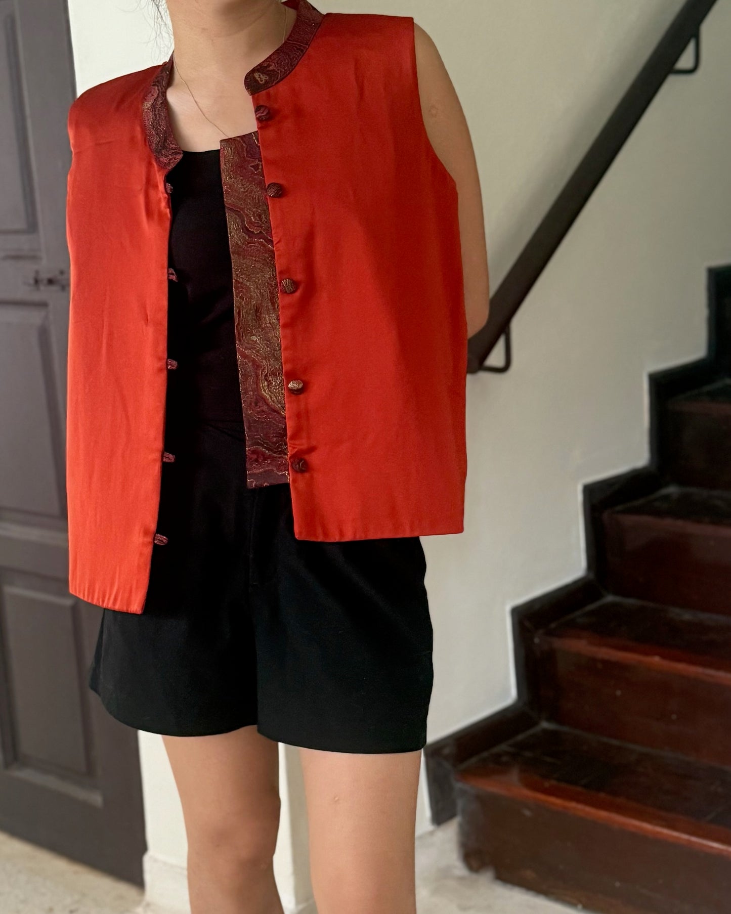 Seri Vest ( Crimson Red )