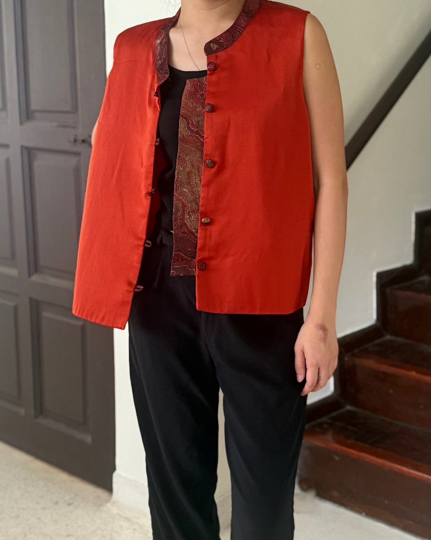 Seri Vest ( Crimson Red )