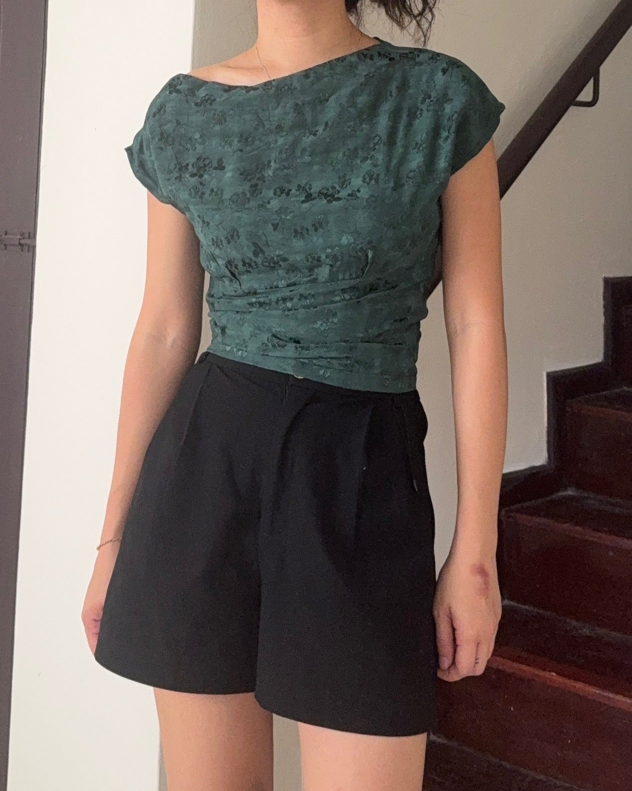 Anggun off-shoulder top ( Opal Green )