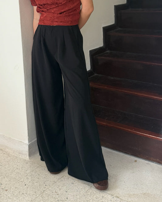 Anggun Flowy Pants