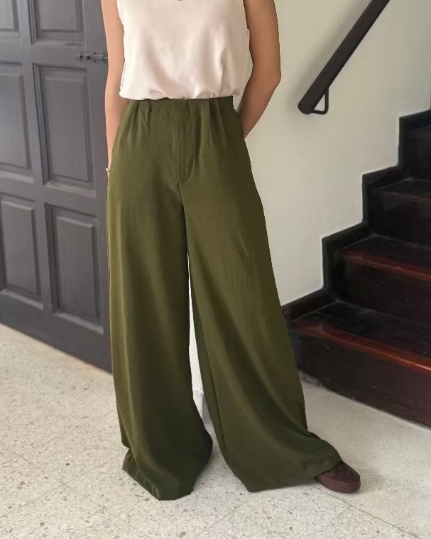Anggun Flowy Pants