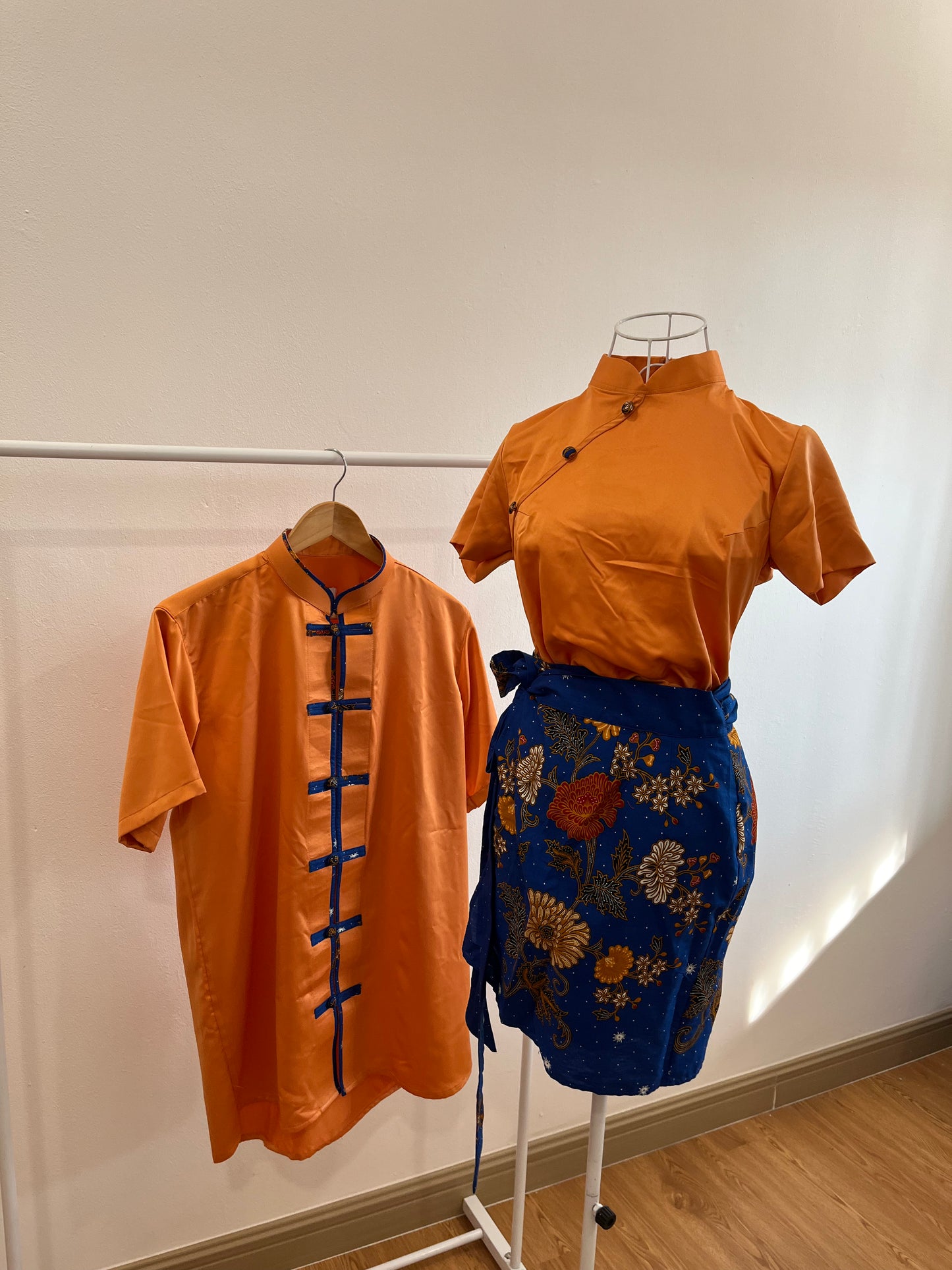 Ai Sui Cheongsam (Orange)