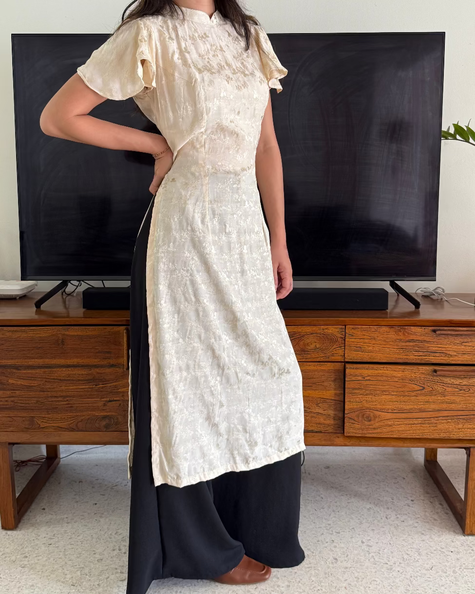 Ayu Ao-Inspired Dress with Sleeves