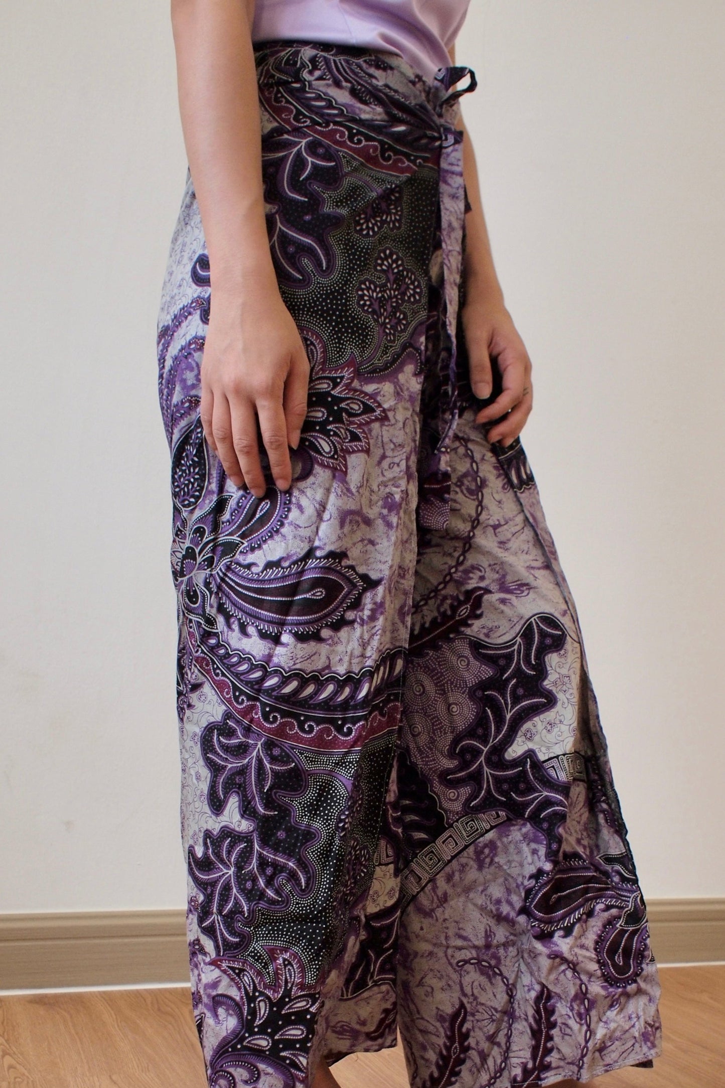 Ai Sui Cheongsam (Lilac)