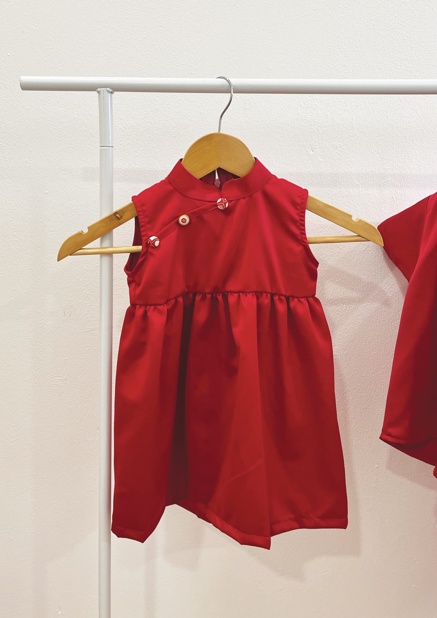 Ai Sui Cheongsam (Red)